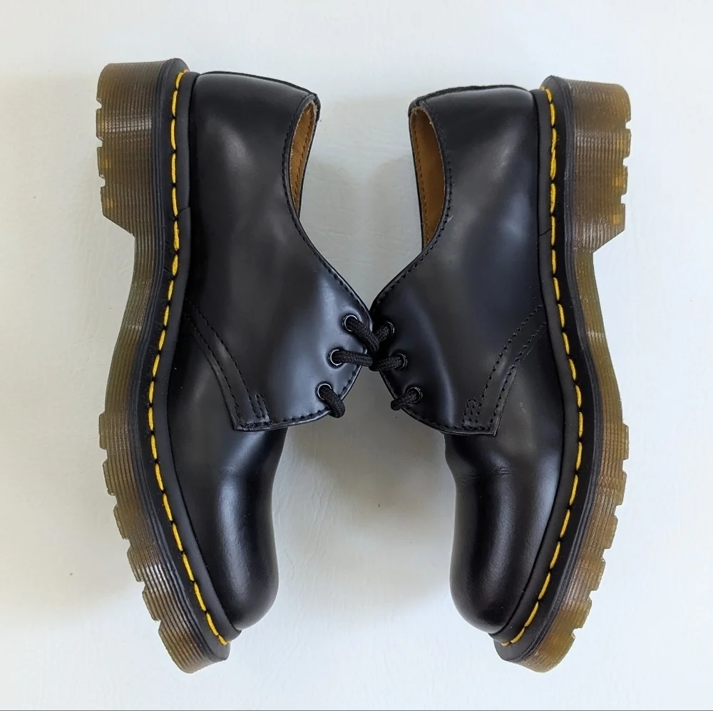 NEW Dr. Martens Boy's Girl's Classic Black Leather Shoes Size 5 Youth 1461